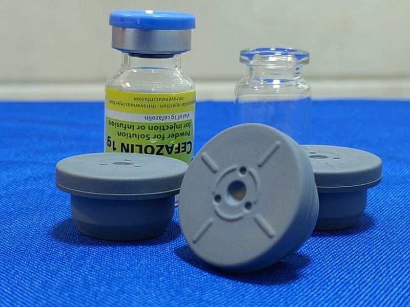13mm 20mm 28mm Vial di vetro per iniezioni 20-a Medical Butyl Rubber Pharmaceutical Bromobutyl Rubber Stopper per Vial di vetro