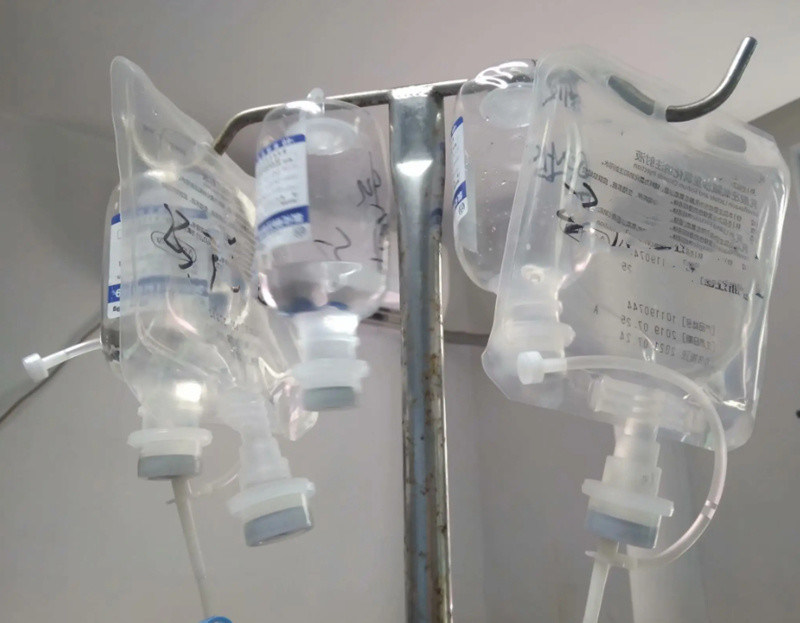 100 ml 250 ml 500 ml sacchetto per infusione di soluzione salina PVC sacchetto per infusione medico a pressione unica IV sacchetto per infusione non in PVC