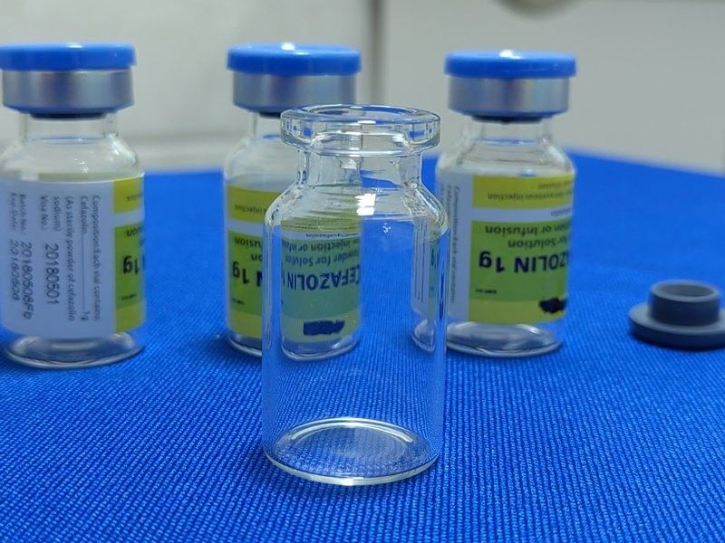5 ml 7 ml 10 ml Vacuo Crimp Top Vaccacine Violo di vetro Sterile Tubolare Chiaro Ambrato Violo di vetro per iniezioni mediche